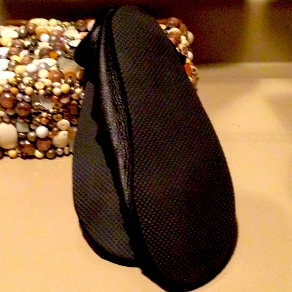 And made leather Irish Gilly